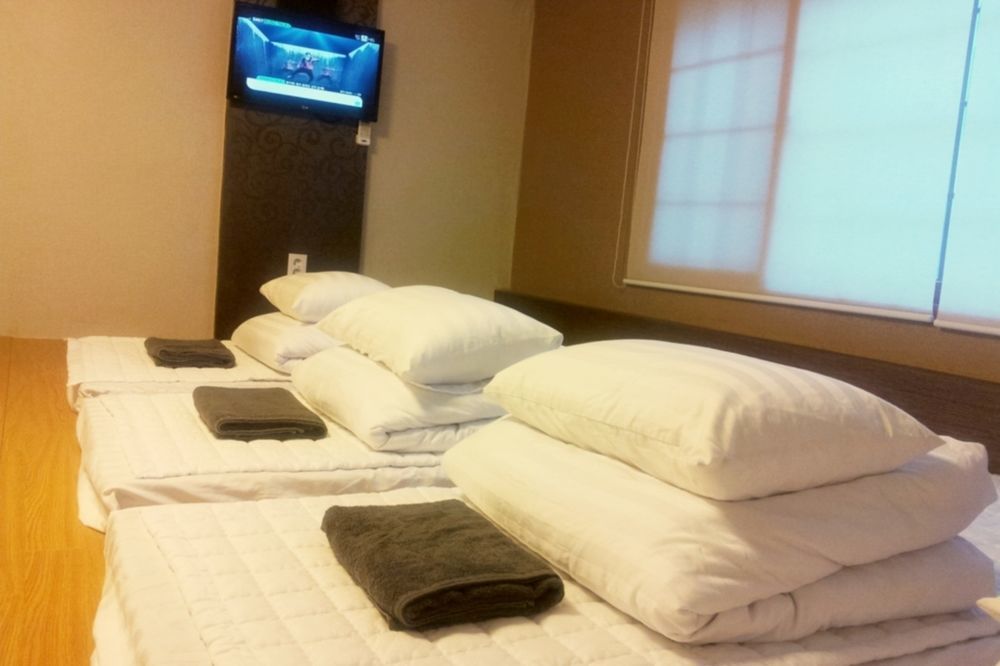 Twin Panda Guesthouse Сеул Екстериор снимка
