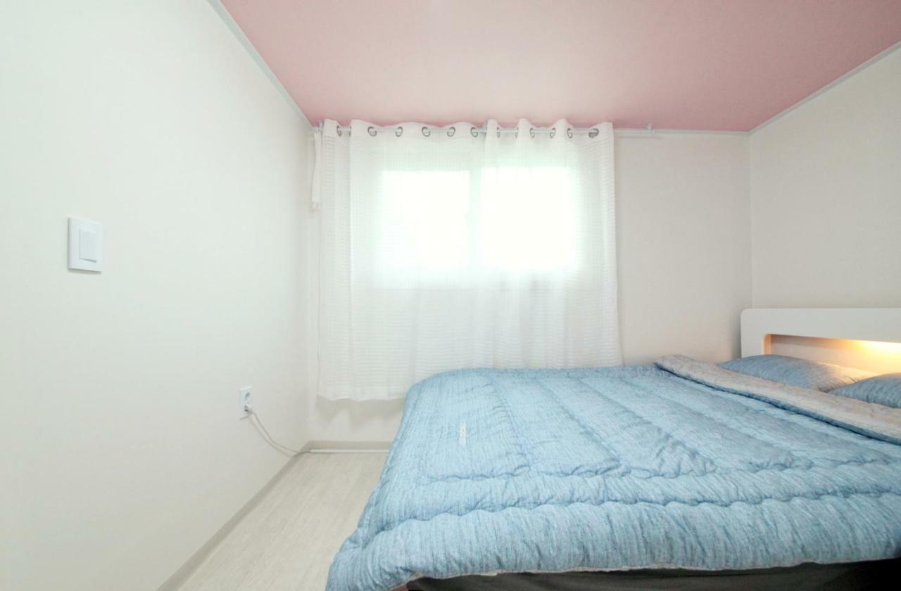 Twin Panda Guesthouse Сеул Екстериор снимка
