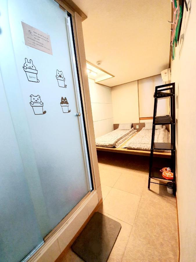 Twin Panda Guesthouse Сеул Екстериор снимка