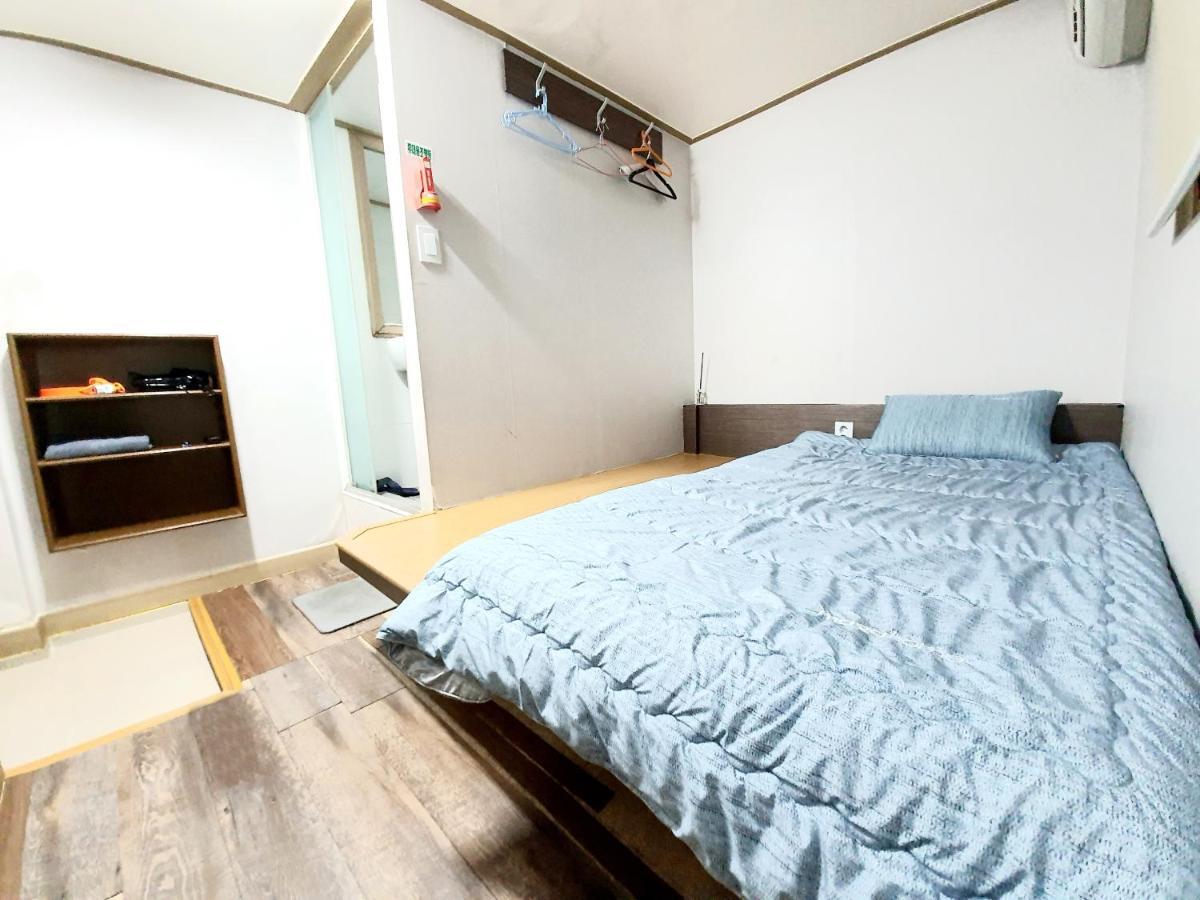 Twin Panda Guesthouse Сеул Екстериор снимка