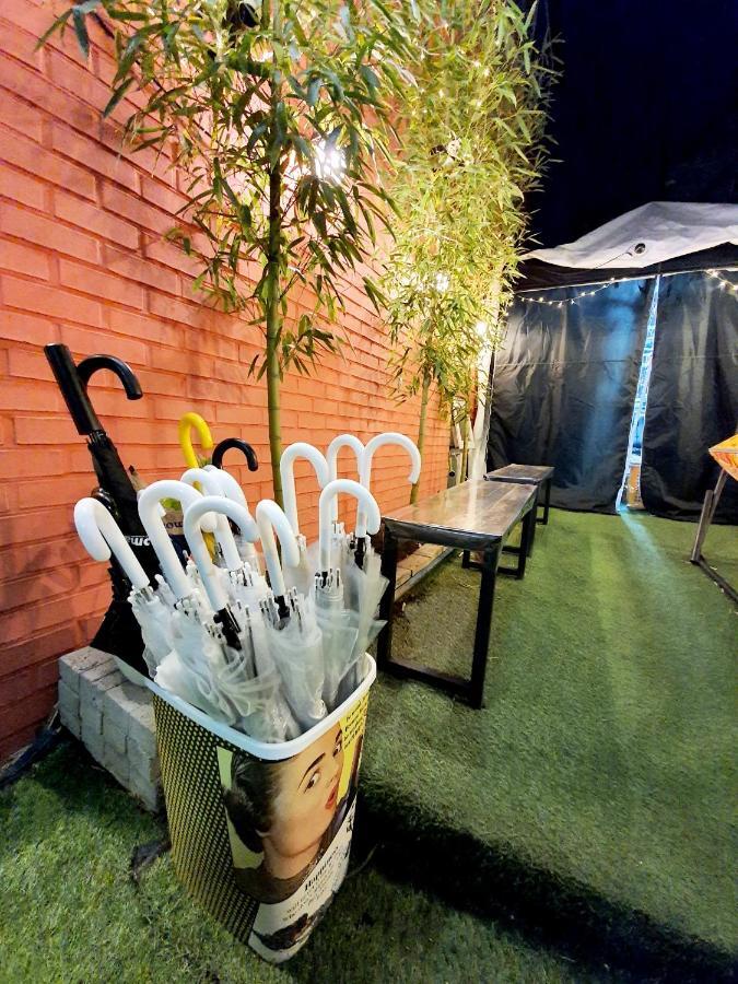 Twin Panda Guesthouse Сеул Екстериор снимка