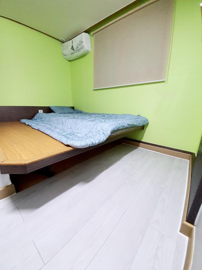 Twin Panda Guesthouse Сеул Екстериор снимка