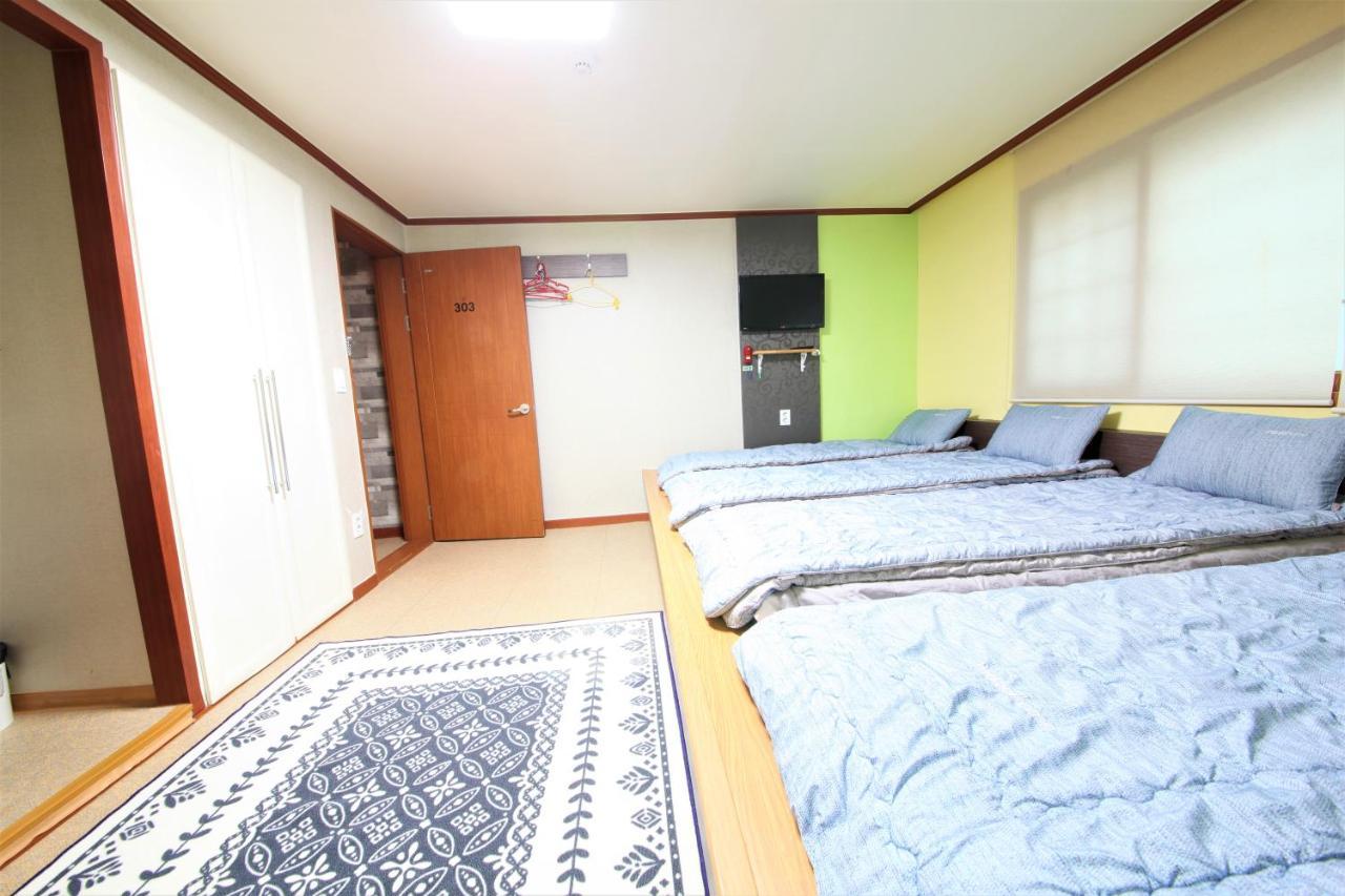 Twin Panda Guesthouse Сеул Екстериор снимка