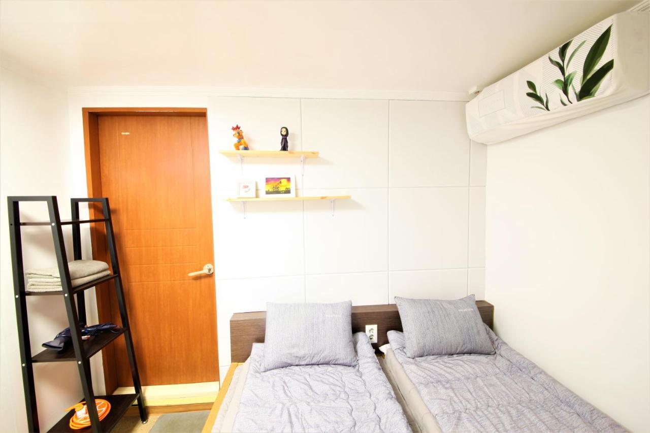 Twin Panda Guesthouse Сеул Екстериор снимка